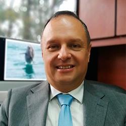 Dr. Arturo Serrano Solis