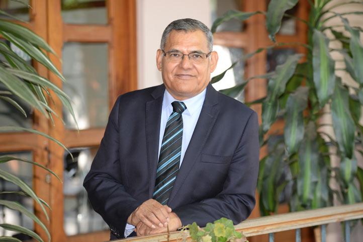 Dr. Juan Ortiz Escamilla